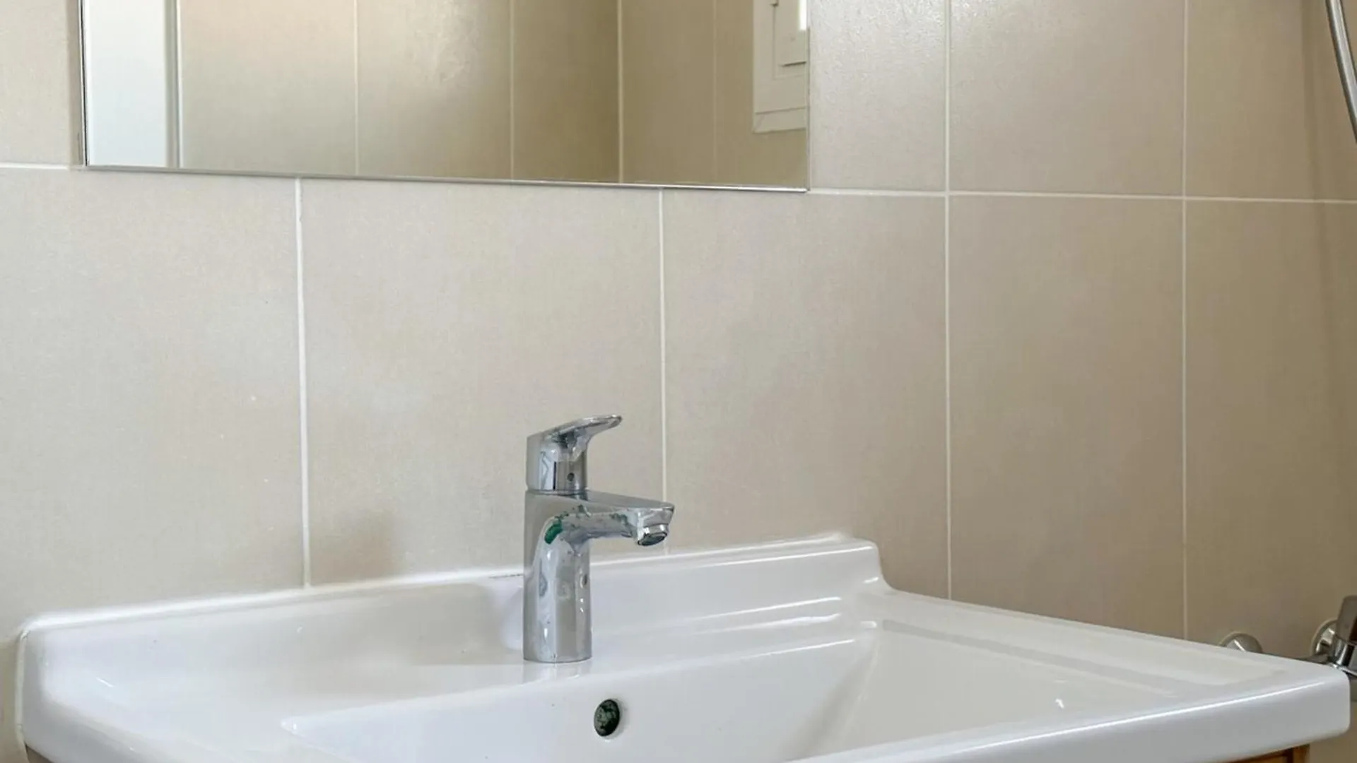 Flexliving - Whole - Remusat * Paris